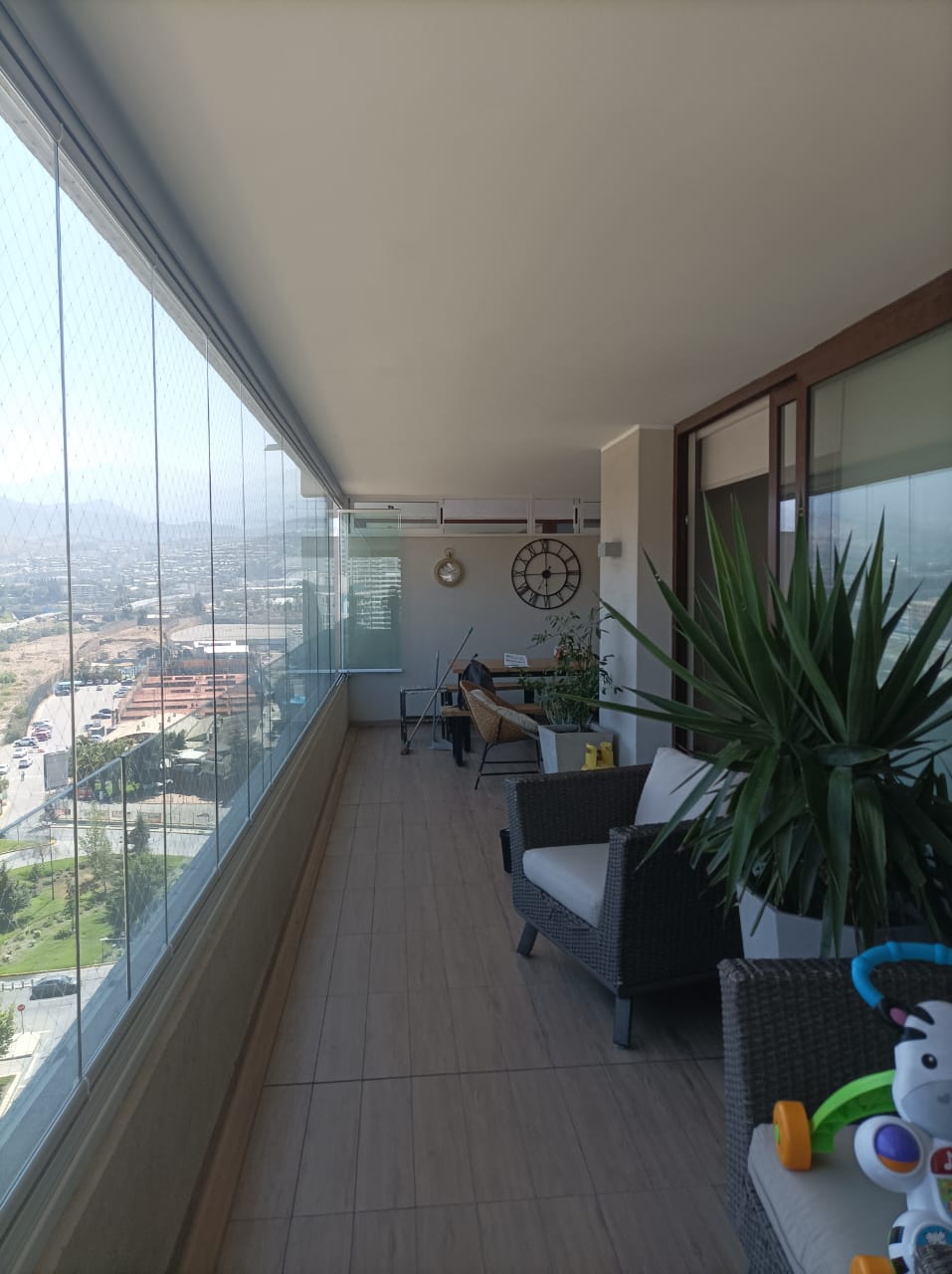 Cierre de cristal plegable